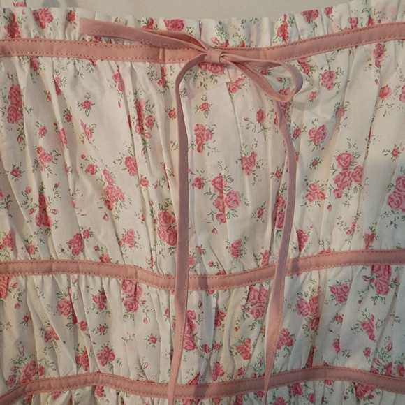 Floral Maxi Dress with Pink Accents - Picture 2 of 5